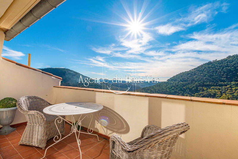 Maison de village - 161 m² - 5 pièces