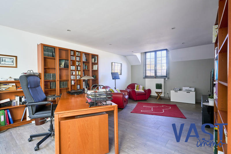 Maison - 194 m² - 5 pièces