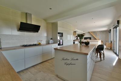 Maison - 230 m² - 7 pièces