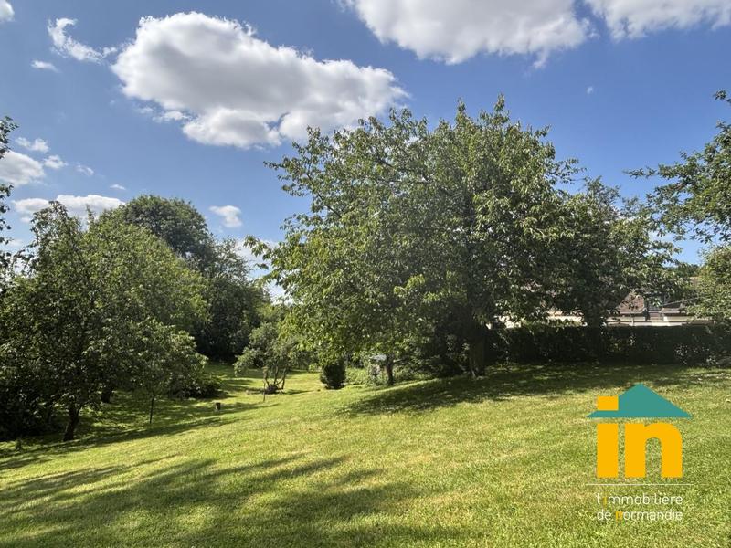 Maison - 180 m² - 9 pièces