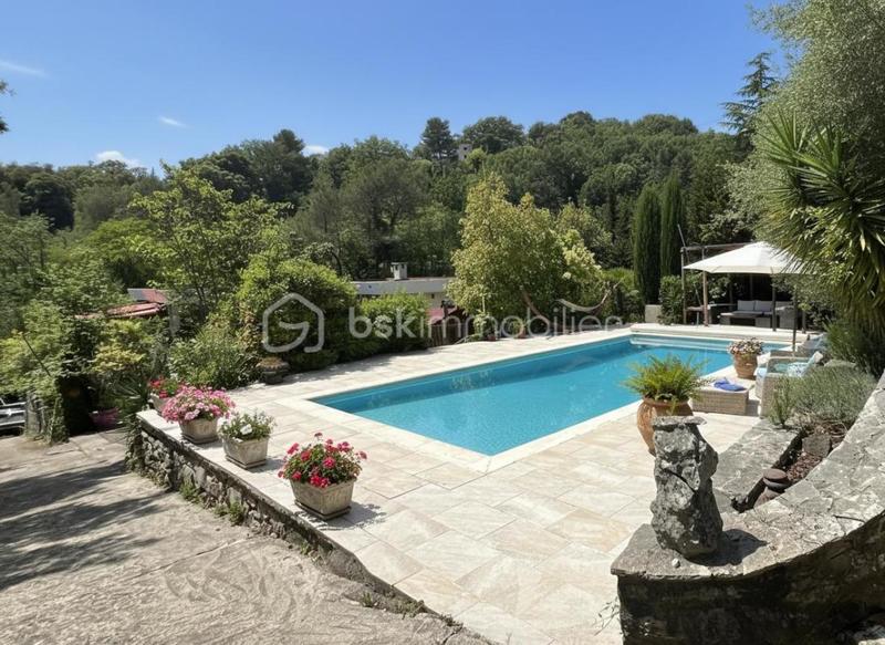 Villa - 140 m² - 4 pièces