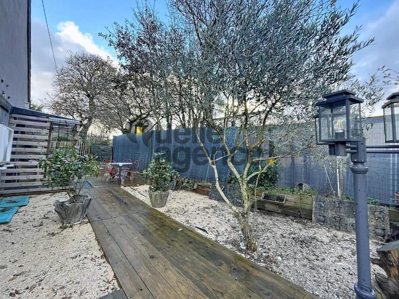 Maison - 176 m² - 8 pièces