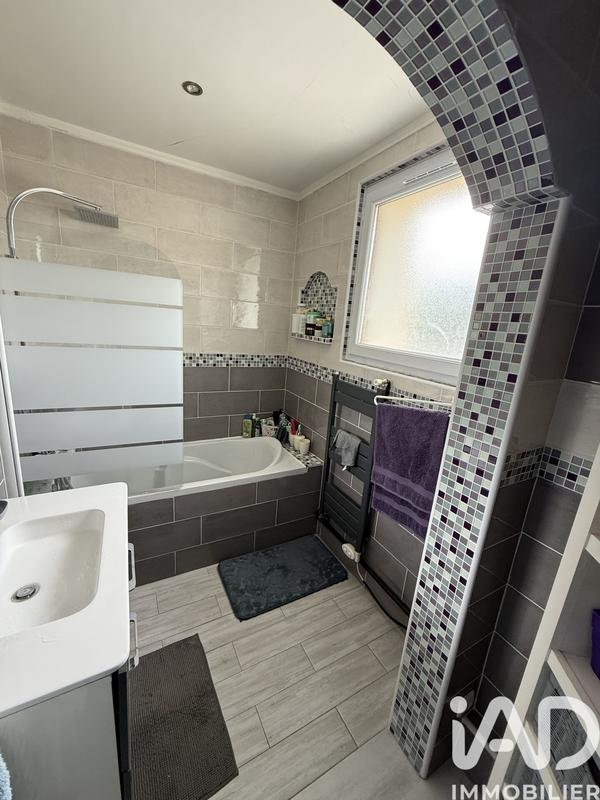 Maison - 183 m² - 6 pièces