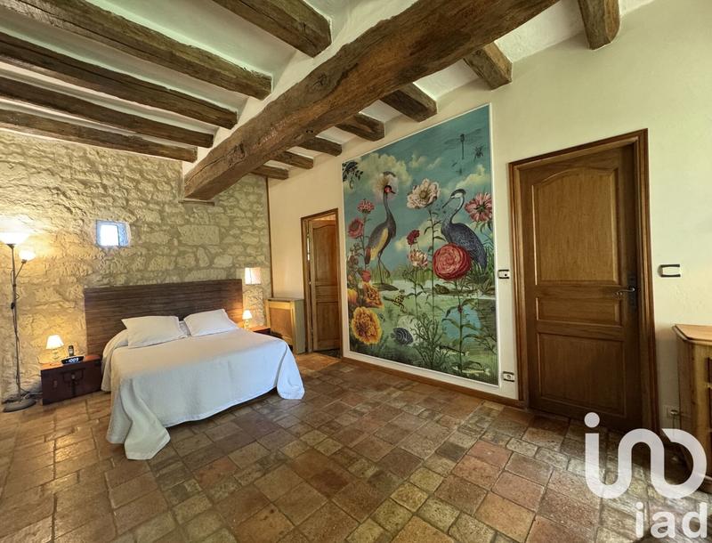 Maison - 288 m² - 11 pièces