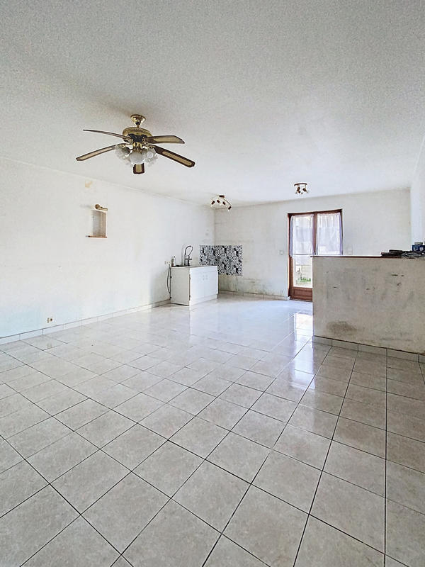 Maison - 144 m² - 9 pièces