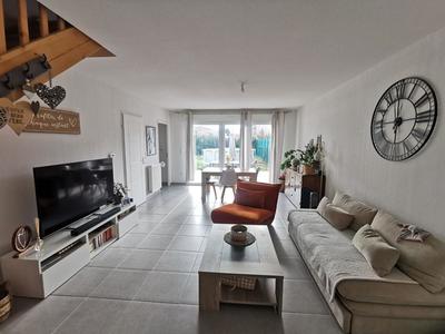 Maison - 84 m² - 4 pièces