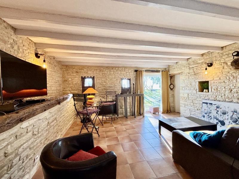 Maison - 250 m² - 9 pièces