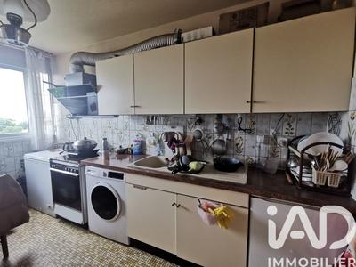 Appartement - 90 m² - 4 pièces