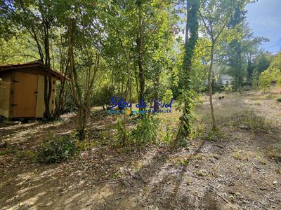 Terrain constructible - 1 370 m²