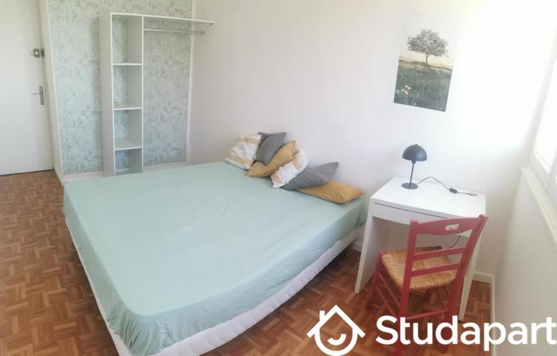 Chambre - 16 m² - 1 pièce