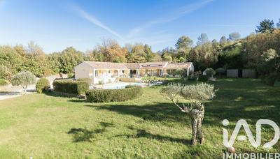 Maison - 192 m² - 5 pièces