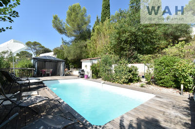 Maison - 233 m² - 10 pièces