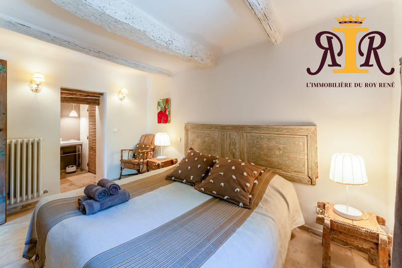 Bastide - 450 m² - 12 pièces