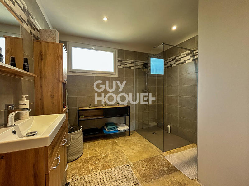 Maison - 98 m² - 4 pièces