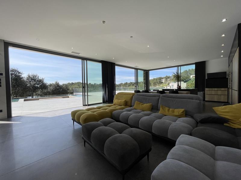 Maison contemporaine - 186 m² - 5 pièces