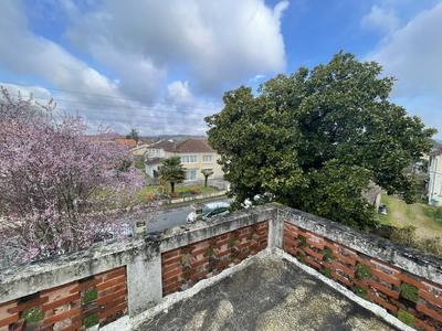 Maison traditionnelle - 153 m² - 7 pièces