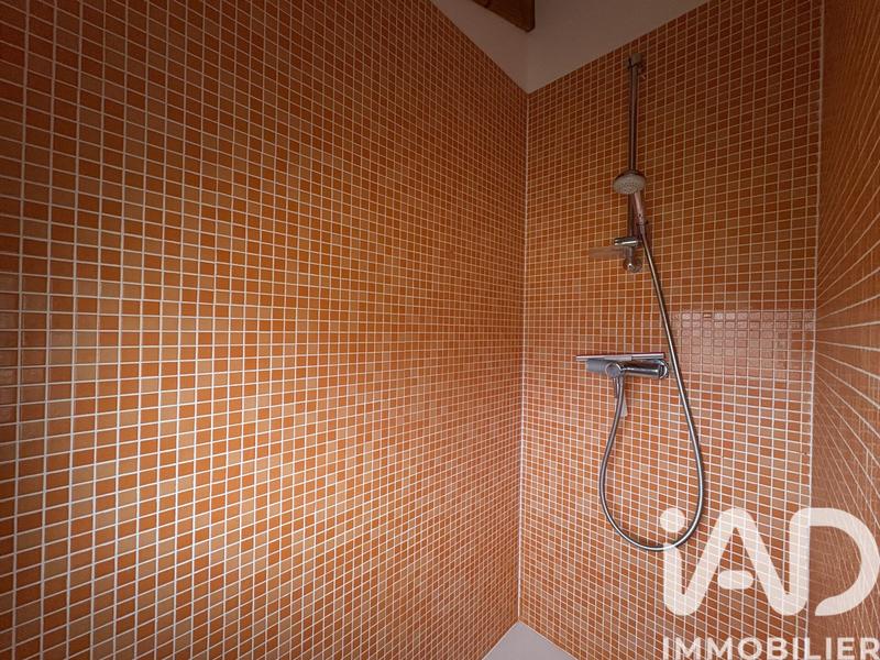 Maison - 240 m² - 9 pièces