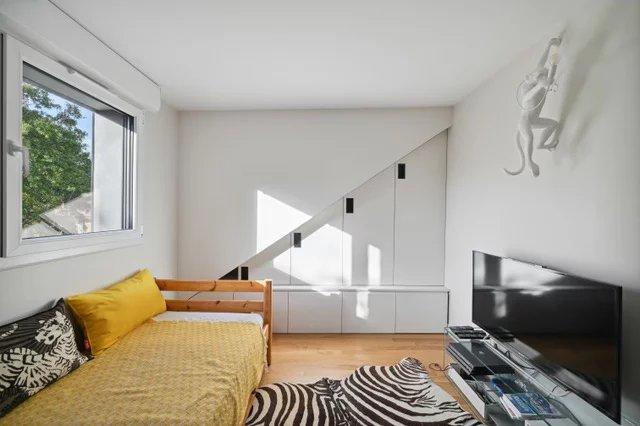 Maison - 181 m² - 7 pièces