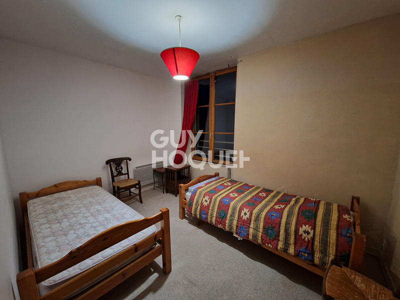 Maison - 342 m² - 14 pièces