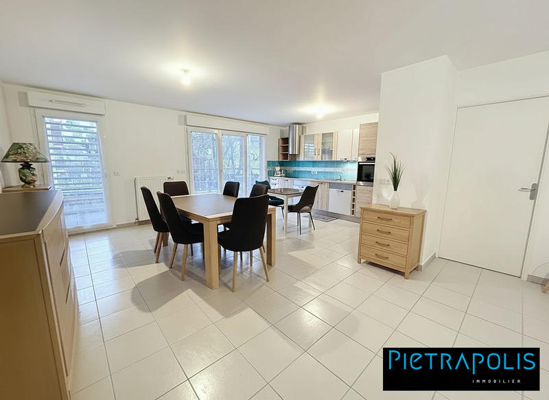 Appartement - 92 m² - 4 pièces