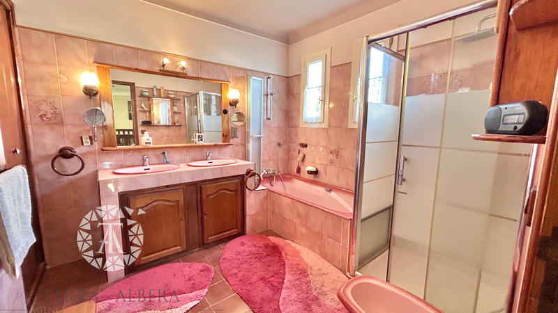 Villa - 163 m² - 5 pièces