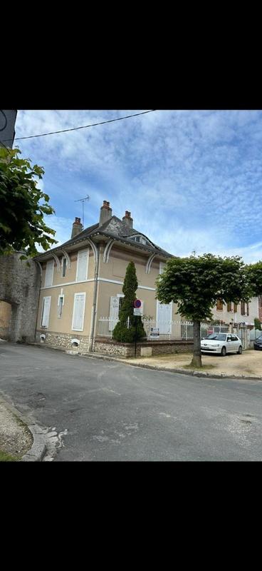Maison - 105 m² - 5 pièces