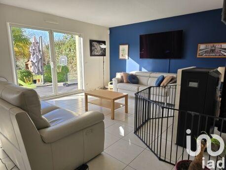 Maison - 216 m² - 8 pièces