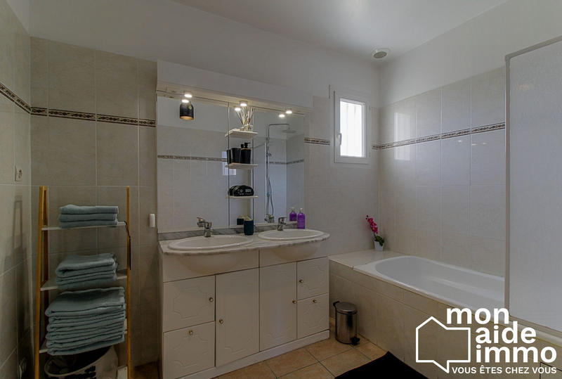 Maison - 88 m² - 4 pièces