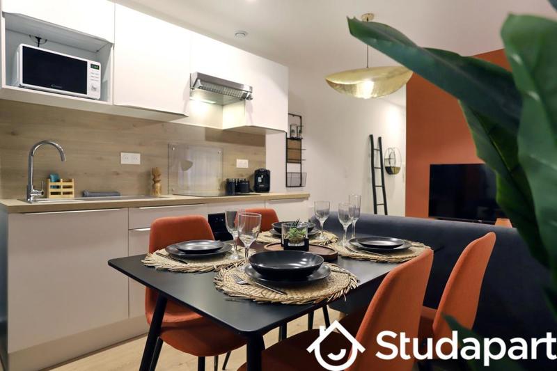 Chambre - 13 m² - 1 pièce