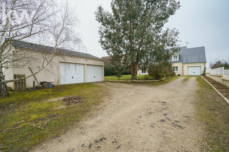 Maison traditionnelle - 175 m² - 6 pièces