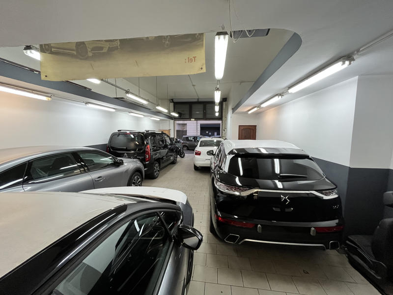 Local d'activités - 91 m²