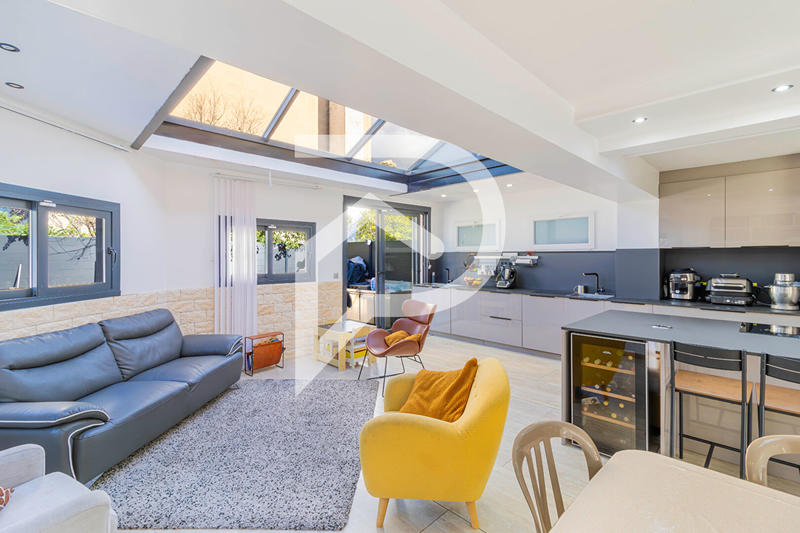 Maison - 120 m² - 5 pièces