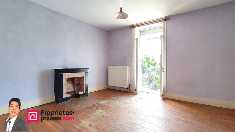 Immeuble - 151 m² - 9 pièces