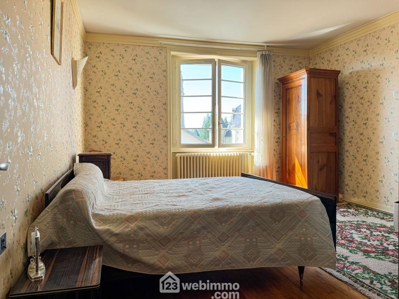 Maison de ville - 190 m² - 11 pièces