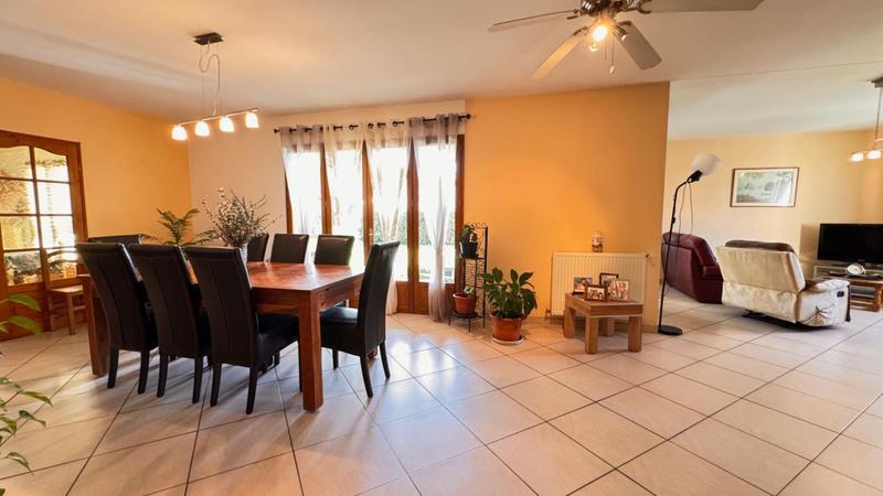 Villa - 165 m² - 6 pièces