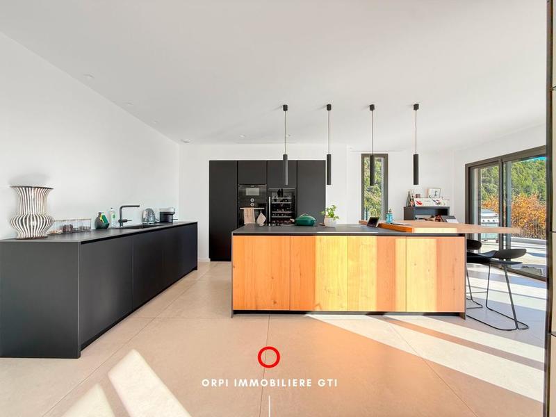 Villa - 187 m² - 4 pièces