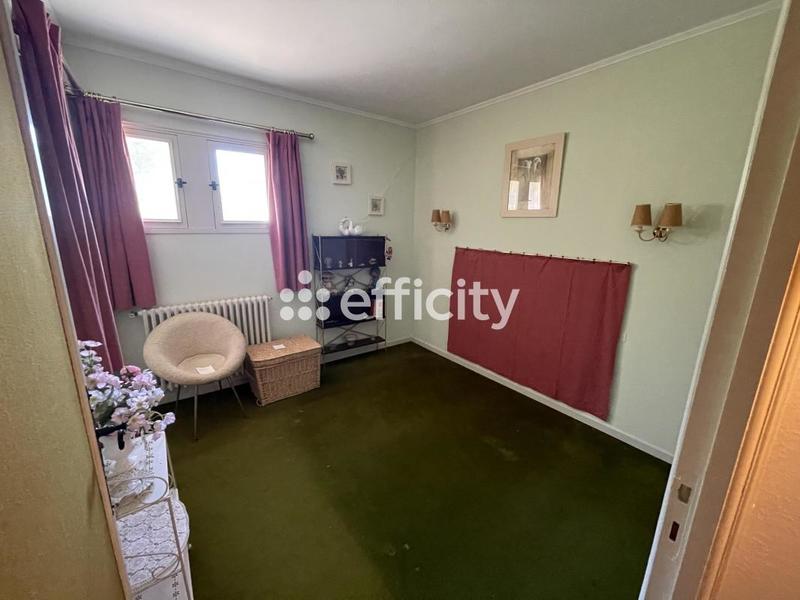 Maison - 258 m² - 9 pièces