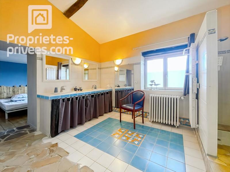 Maison - 320 m² - 9 pièces