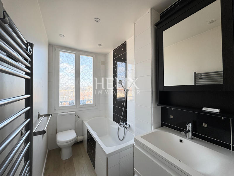 Appartement - 84 m² - 4 pièces