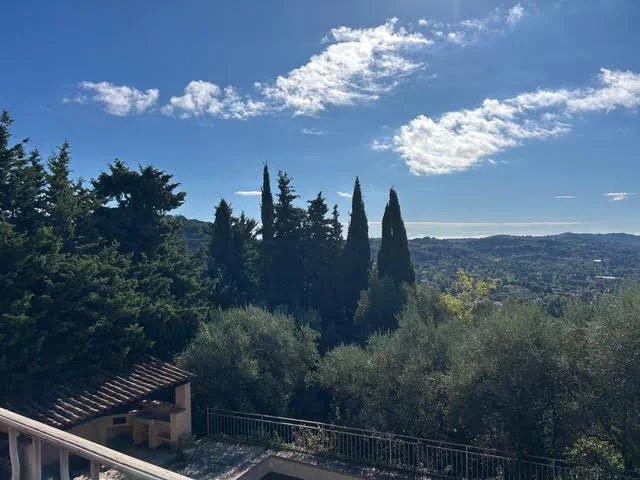 Maison - 151 m² - 6 pièces