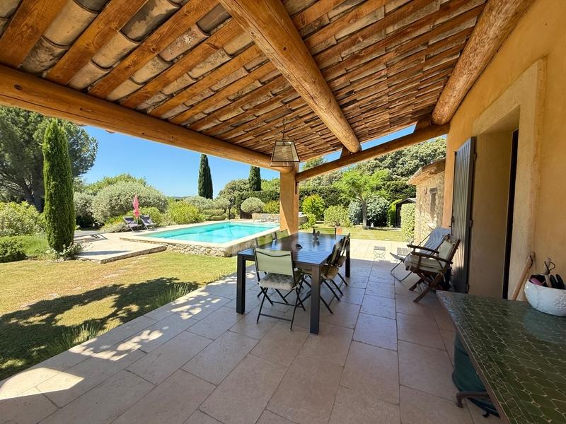 Villa - 293 m² - 10 pièces