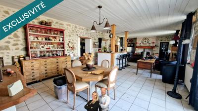 Maison - 223 m² - 6 pièces