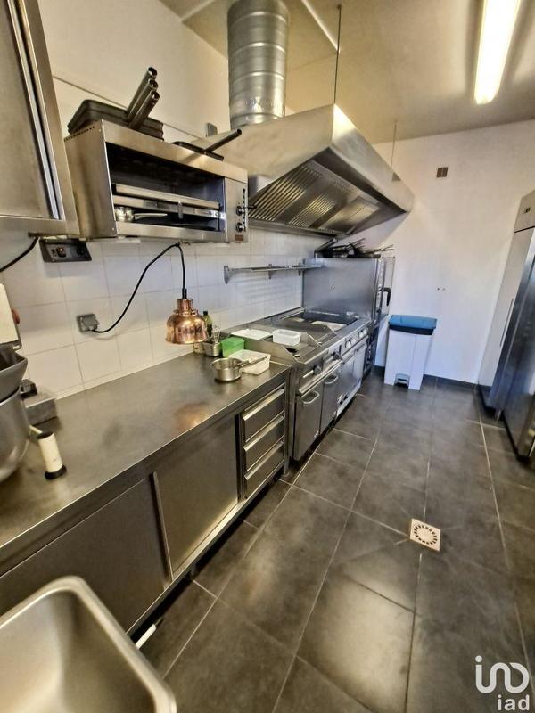 Local commercial - 143 m²