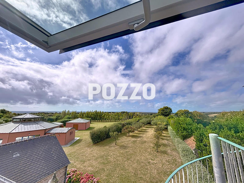 Maison - 394 m² - 16 pièces