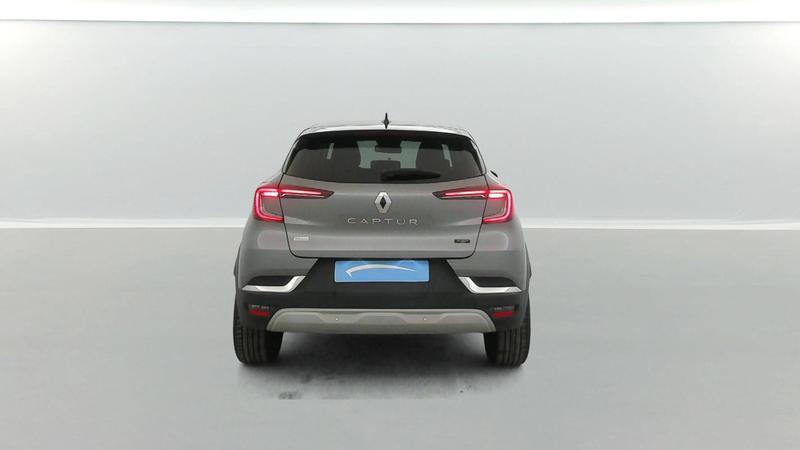 Renault Captur E-Tech full hybrid 145 Techno fast track