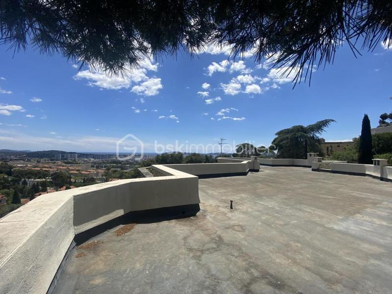 Demeure - 245 m² - 7 pièces