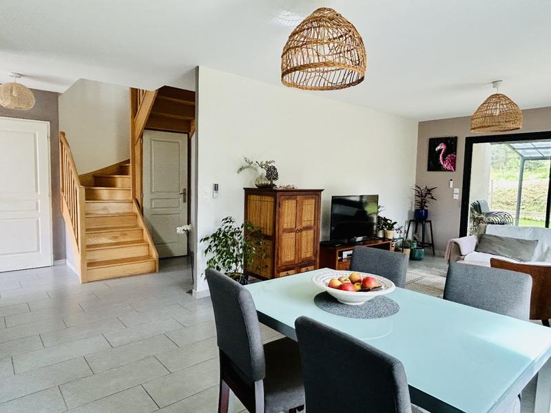 Maison - 120 m² - 5 pièces