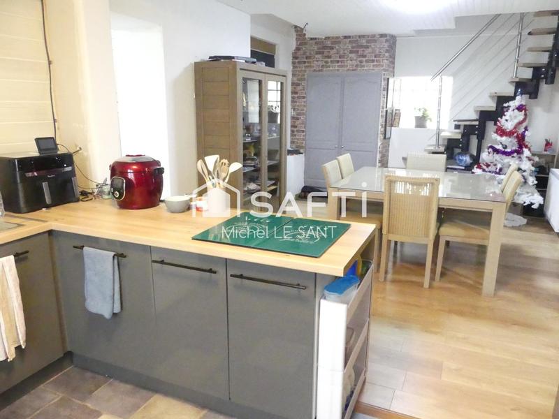 Maison - 95 m² - 6 pièces