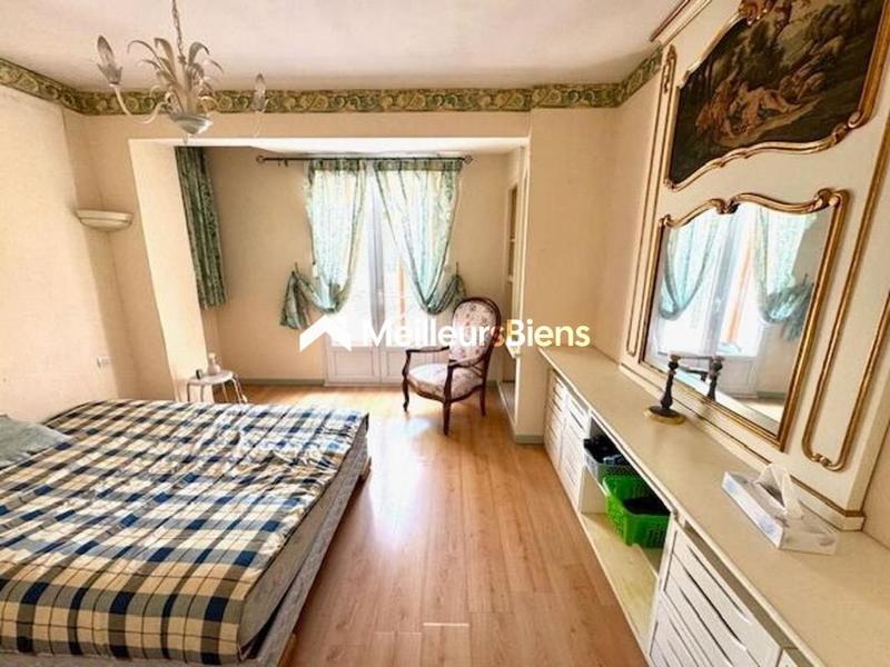 Maison - 125 m² - 8 pièces