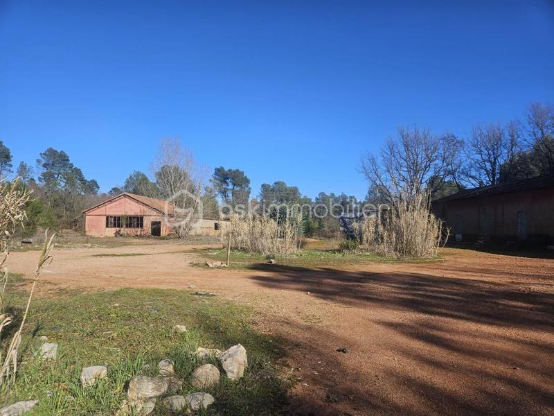 Maison - 220 m² - 10 pièces